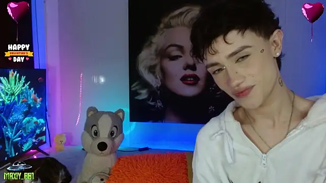 maxiy 001 online show from February 2025 09:20:02 AM