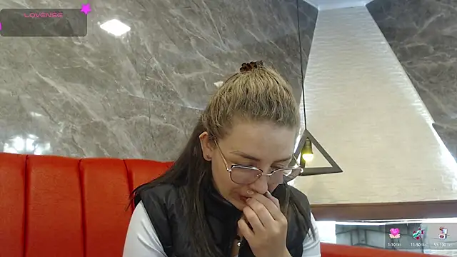  isaabellaa online show from February 2025 11:42:02 AM