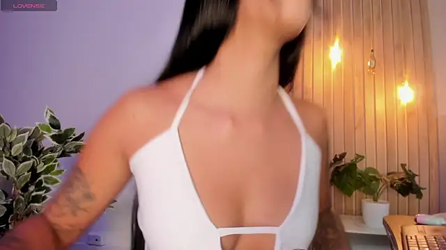 Snapshot of AriRobert_ chatting on October 2025 03:27:01 AM AriRobert online show from October 2025 03:27:01 AM