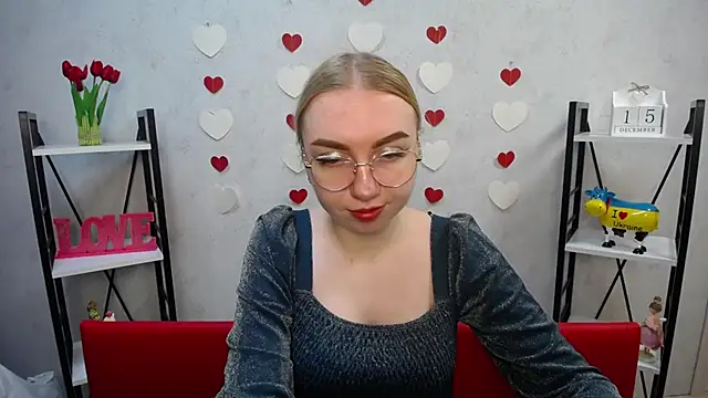 BeatriceFly online show from December 2024 10:50:02 AM