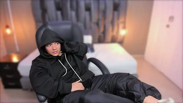 miichael black online show from December 2024 04:45:02 AM