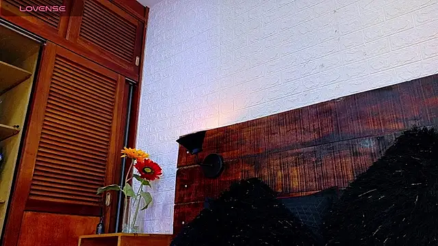 Snapshot of Celeste_sanz chatting on October 2025 10:07:01 AM Celeste sanz online show from October 2025 10:07:01 AM