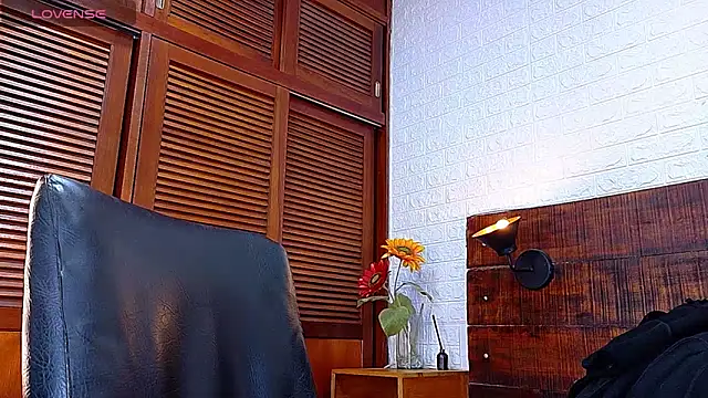 Snapshot of Celeste_sanz chatting on November 2025 11:12:02 AM Celeste sanz online show from November 2025 11:12:02 AM