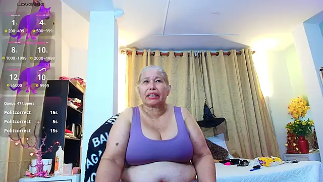 Snapshot of girl_amada chatting on October 2025 09:32:02 AM girl amada online show from October 2025 09:32:02 AM