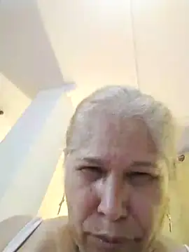 Snapshot of girl_amada chatting on October 2025 05:24:02 PM girl amada online show from October 2025 05:24:02 PM