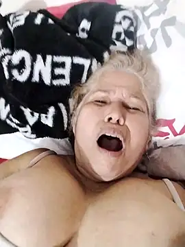 Snapshot of girl_amada chatting on November 2025 02:45:01 AM girl amada online show from November 2025 02:45:01 AM