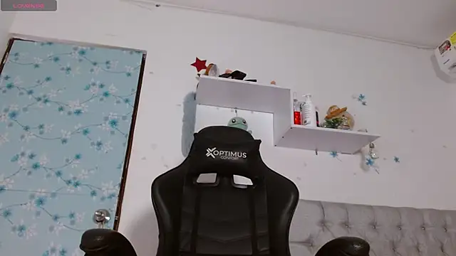 Snapshot of miss_valery2 chatting on October 2025 01:59:01 AM miss valery2 online show from October 2025 01:59:01 AM