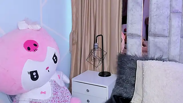 karol noa online show from September 2025 11:43:01 AM