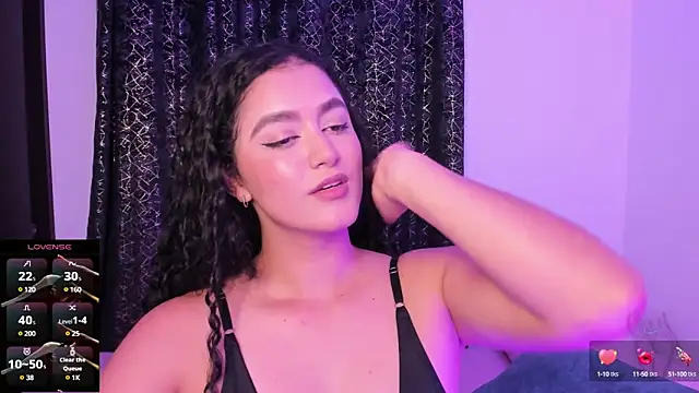 Snapshot of Adhara-zanne chatting on March 2025 02:31:02 AM Adhara-zanne online show from March 2025 02:31:02 AM