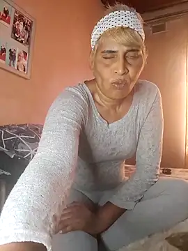 Snapshot of Goodgirlsue_77 chatting on October 2025 06:59:01 AM Goodgirlsue 77 online show from October 2025 06:59:01 AM