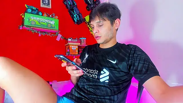 Snapshot of LilOwen_ chatting on September 2025 07:08:01 PM LilOwen online show from September 2025 07:08:01 PM