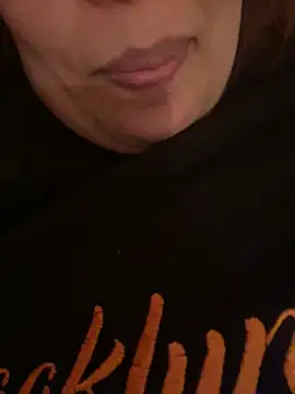 Snapshot of Samarr_9and chatting on December 2024 11:02:01 AM Samarr 9and online show from December 2024 11:02:01 AM