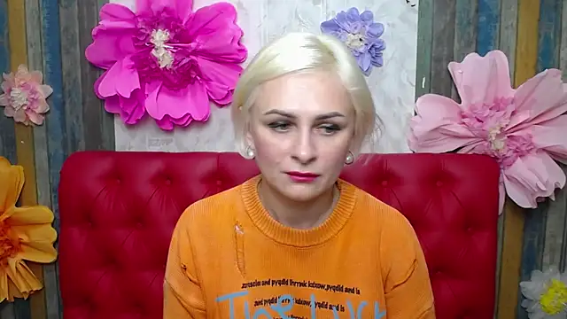 Snapshot of OliviaHorst chatting on October 2025 05:27:01 AM OliviaHorst online show from October 2025 05:27:01 AM