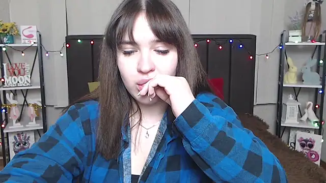 LauraHlot online show from February 2025 09:47:02 PM