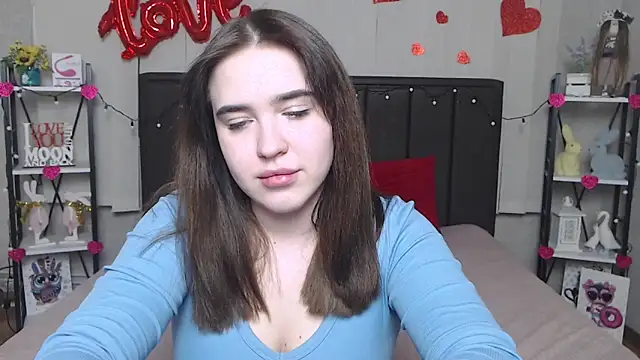 LauraHlot online show from February 2025 04:09:02 AM
