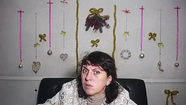 LuciaMii online show from December 2024 05:55:02 PM