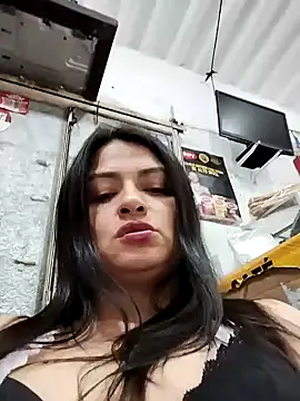 Linda Lars online show from January 2025 05:01:01 AM