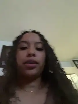 Snapshot of MarieLeon chatting on October 2025 09:45:01 PM MarieLeon online show from October 2025 09:45:01 PM