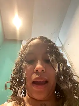 Snapshot of MarieLeon chatting on October 2025 09:13:02 PM MarieLeon online show from October 2025 09:13:02 PM