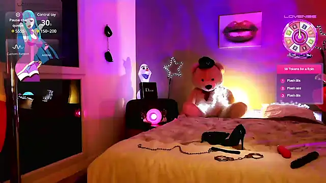 Snapshot of Stripgirl31 chatting on March 2025 12:31:01 AM Stripgirl31 online show from March 2025 12:31:01 AM