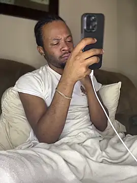 Snapshot of MobyDxck chatting on March 2025 05:25:01 PM MobyDxck online show from March 2025 05:25:01 PM