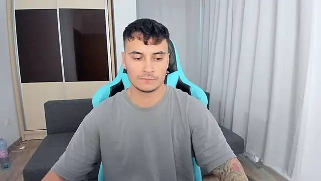 MatMalonne online show from October 2025 01:46:02 PM