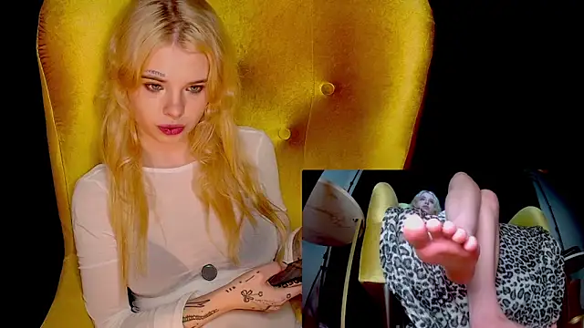 Snapshot of MisssLola chatting on October 2025 02:58:02 PM MisssLola online show from October 2025 02:58:02 PM