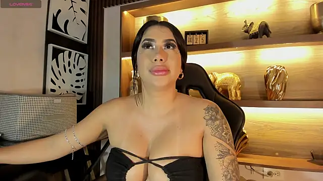 kiim taaylor online show from January 2025 07:03:01 PM