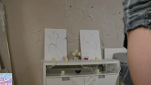 GenovesDi online show from October 2025 06:23:01 PM