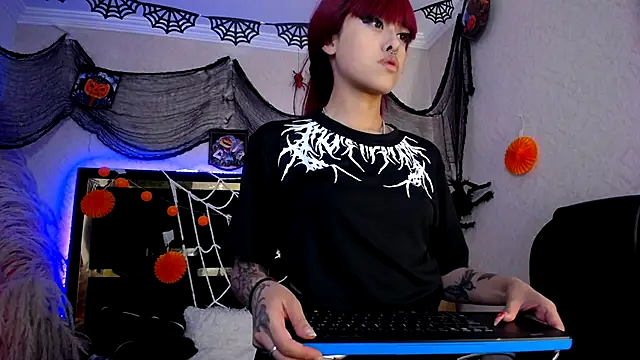 Bunny O online show from October 2025 09:59:02 PM