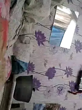 Snapshot of SweetLeila40 chatting on January 2025 10:26:02 AM SweetLeila40 online show from January 2025 10:26:02 AM