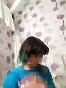 Snapshot of SweetLeila40 chatting on February 2025 09:26:02 PM SweetLeila40 online show from February 2025 09:26:02 PM