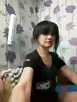 Snapshot of SweetLeila40 chatting on February 2025 03:23:02 AM SweetLeila40 online show from February 2025 03:23:02 AM