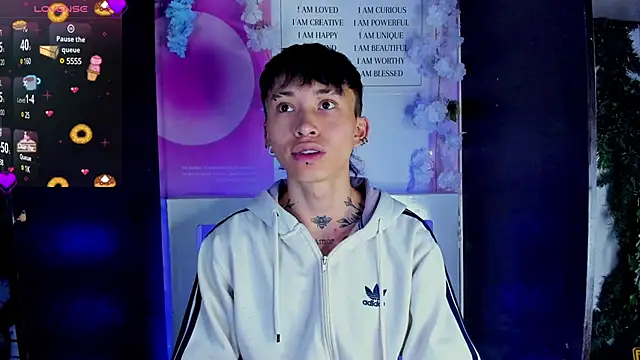 juniior 2311  online show from February 2025 09:22:01 PM