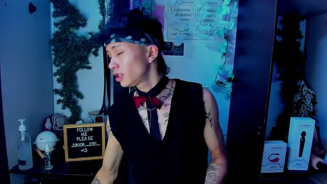 juniior 2311  online show from March 2025 07:36:01 PM