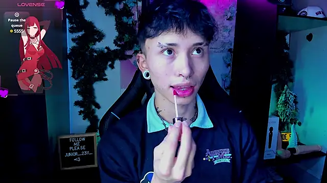 juniior 2311  online show from March 2025 06:39:02 PM