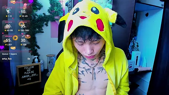 juniior 2311  online show from March 2025 12:00:01 PM