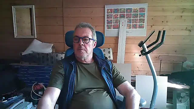 Snapshot of lelohop chatting on March 2025 02:13:02 PM lelohop online show from March 2025 02:13:02 PM