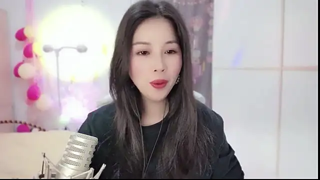 Snapshot of HK_angelchloe chatting on February 2025 12:30:02 AM HK angelchloe online show from February 2025 12:30:02 AM