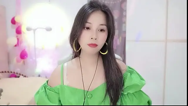 Snapshot of HK_angelchloe chatting on February 2025 11:10:01 AM HK angelchloe online show from February 2025 11:10:01 AM