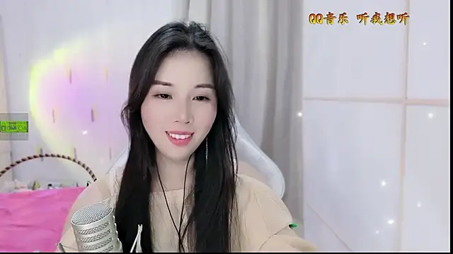 Snapshot of HK_angelchloe chatting on October 2025 01:33:02 PM HK angelchloe online show from October 2025 01:33:02 PM