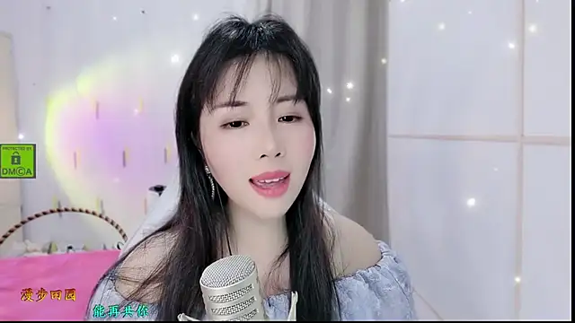 Snapshot of HK_angelchloe chatting on October 2025 01:39:02 AM HK angelchloe online show from October 2025 01:39:02 AM