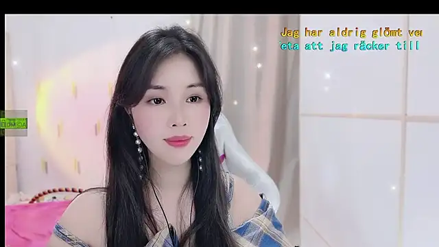 Snapshot of HK_angelchloe chatting on October 2025 01:45:02 PM HK angelchloe online show from October 2025 01:45:02 PM