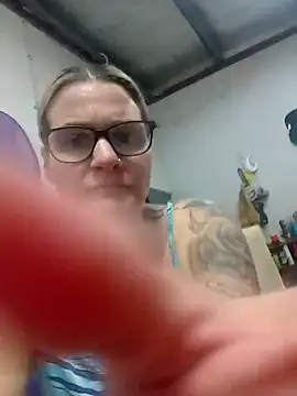 Snapshot of llASHll chatting on November 2025 12:38:01 PM llASHll online show from November 2025 12:38:01 PM