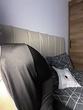 Snapshot of Odett_ chatting on November 2025 03:42:02 AM Odett online show from November 2025 03:42:02 AM