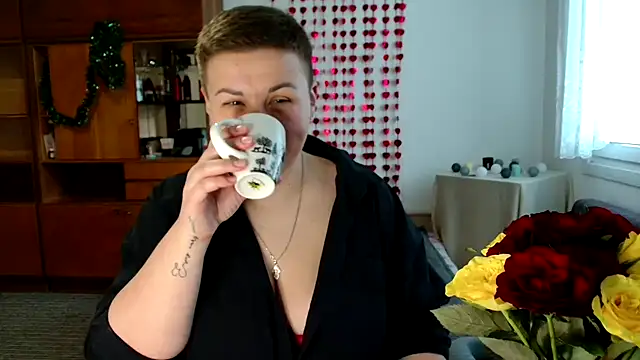 Annet1912 online show from February 2025 09:22:01 AM