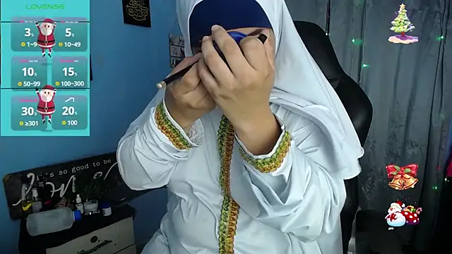 Snapshot of Falak-Yasin chatting on November 2025 11:54:01 AM Falak-Yasin online show from November 2025 11:54:01 AM