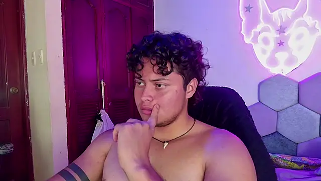 Snapshot of Horny_tgn chatting on March 2025 09:11:02 PM Horny tgn online show from March 2025 09:11:02 PM