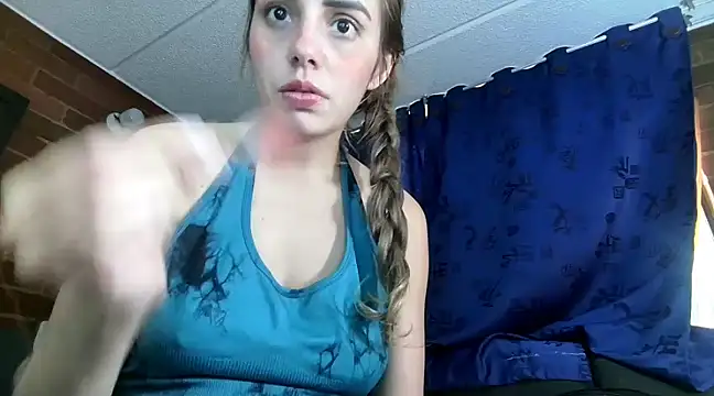 Snapshot of ValeriaLacrozee chatting on January 2025 07:31:02 PM ValeriaLacrozee online show from January 2025 07:31:02 PM