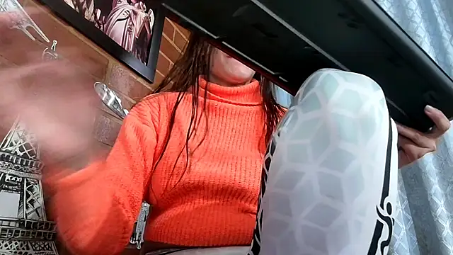 Snapshot of ValeriaLacrozee chatting on March 2025 08:27:01 PM ValeriaLacrozee online show from March 2025 08:27:01 PM